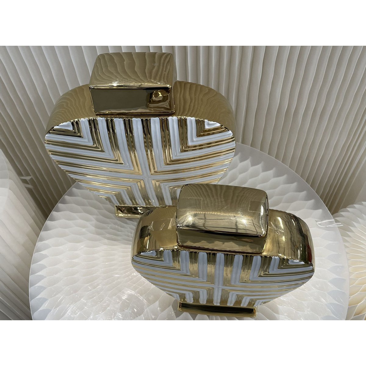 Prachtige goud-witte kunstdecorgeïnspireerde pot klein formaat (uitverkoop - 50% korting van 27,99 tot 13,99 euro)