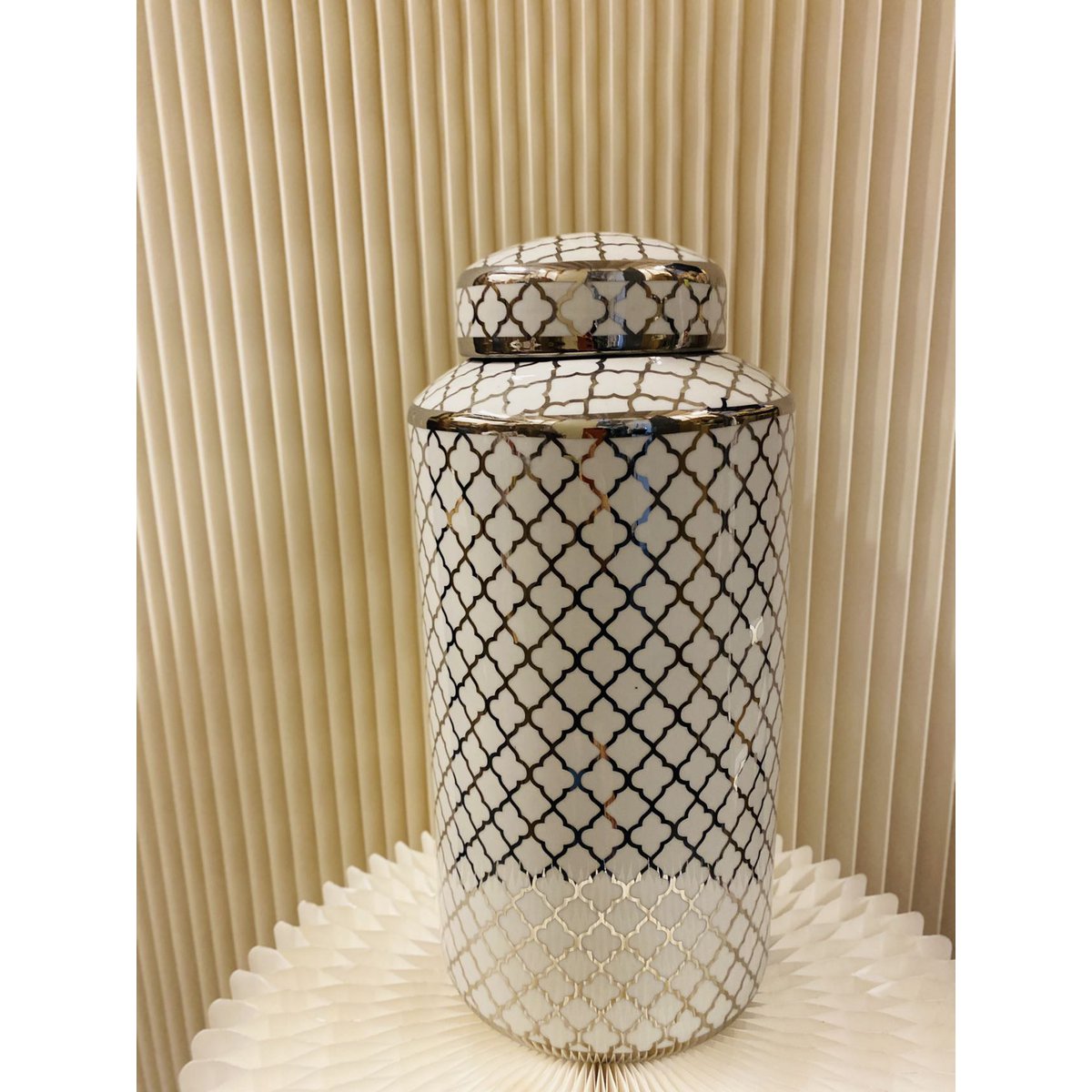 Keramieken pot wit goud (klein formaat: H*30 B*15)