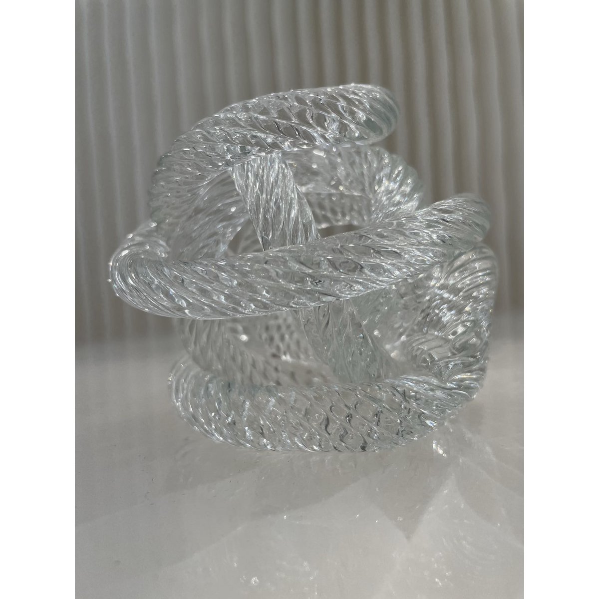 Middelgrote geknoopte glazen sculptuur (M) Diameter: 15 cm