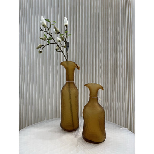 vintage amberkleurige glazen vaas groot formaat: H36cm* B 7CM *D 7cm